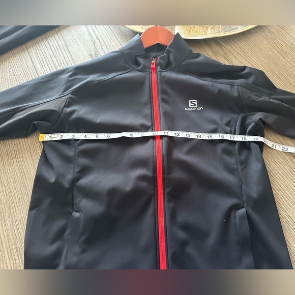 Salomon Men's Performance Jacket in Black with Red Highlights - Picture 4 of 9
